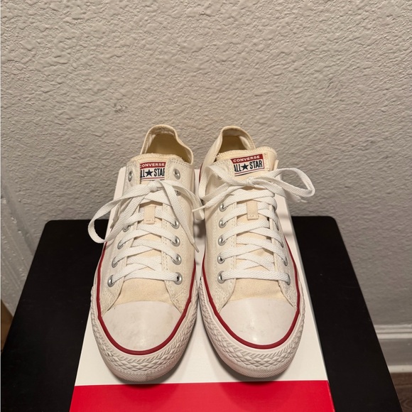 Converse Chuck Taylor’s low top sneakers - Picture 6 of 8